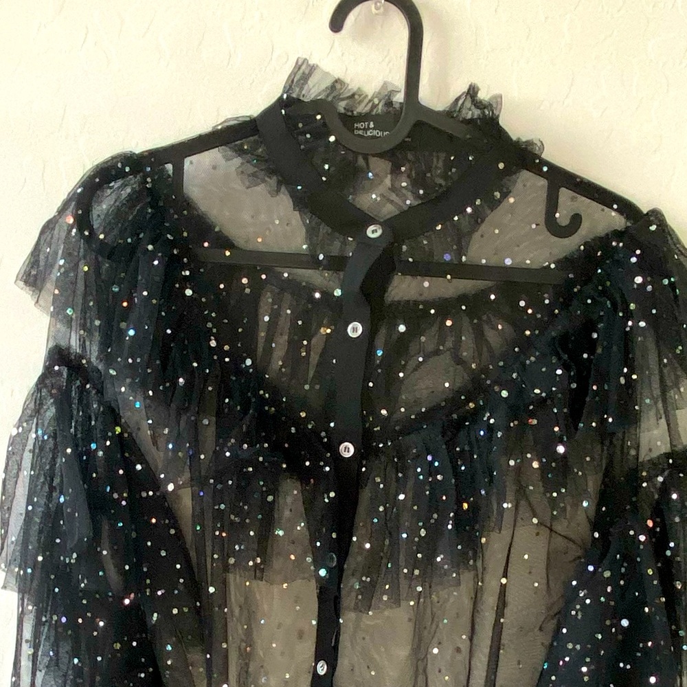 Hot and Delicious sheer sparkle top - Picture 3 of 4